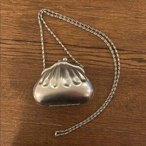 Elegant Silver Chain Clutch/Crossbody Bag